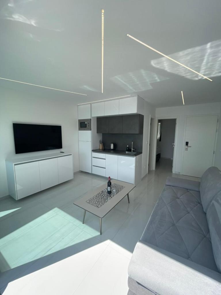 Villa San Sebastian-Direct Sea View Baška Exteriör bild